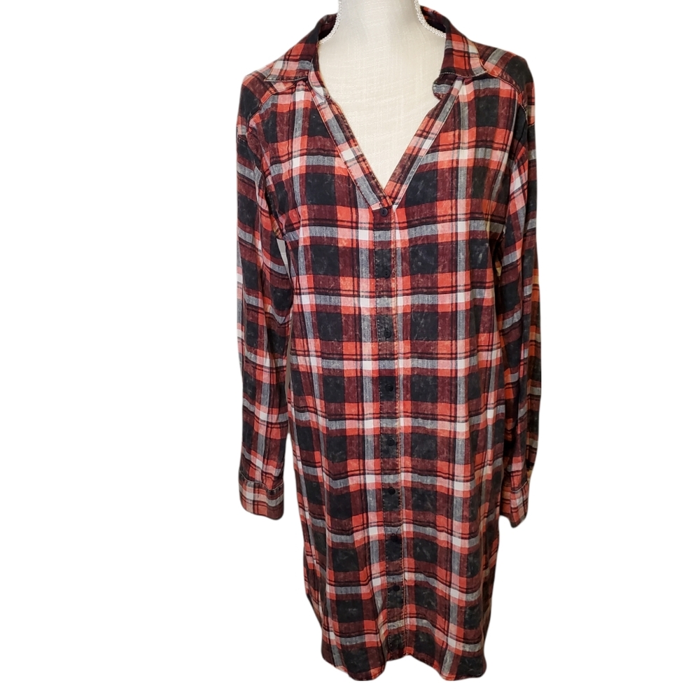 KORI AMERICA | Women's red/black plaid button-front shirt dress. Size medium.
